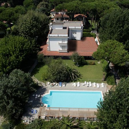 Hotel La Bussola Marina di Massa Ngoại thất bức ảnh