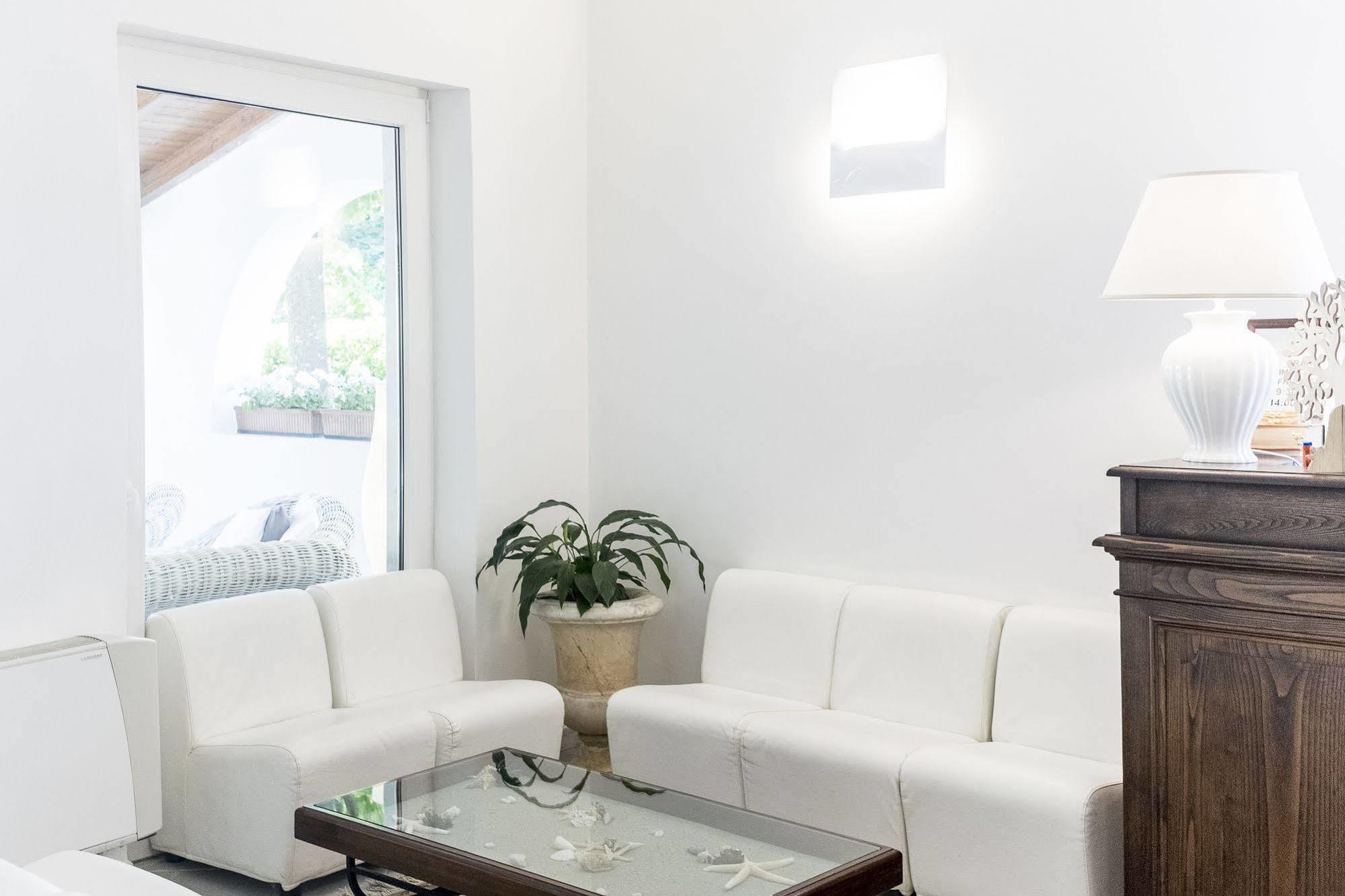 Hotel La Bussola Marina di Massa Ngoại thất bức ảnh