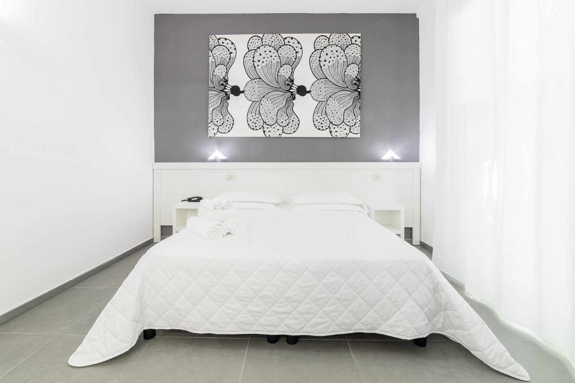 Hotel La Bussola Marina di Massa Ngoại thất bức ảnh