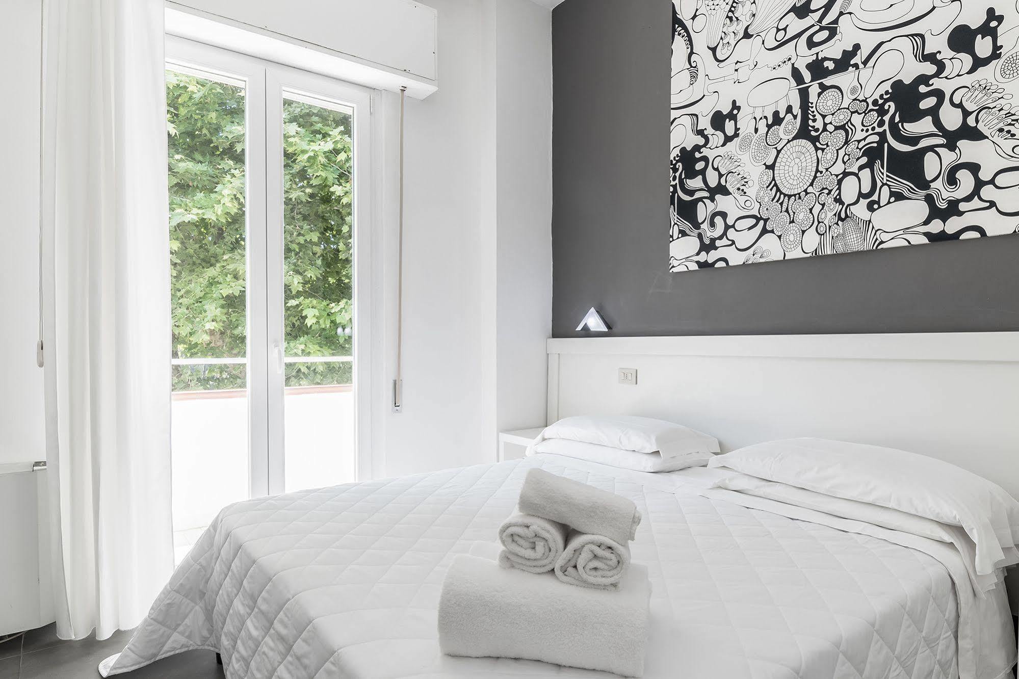 Hotel La Bussola Marina di Massa Ngoại thất bức ảnh